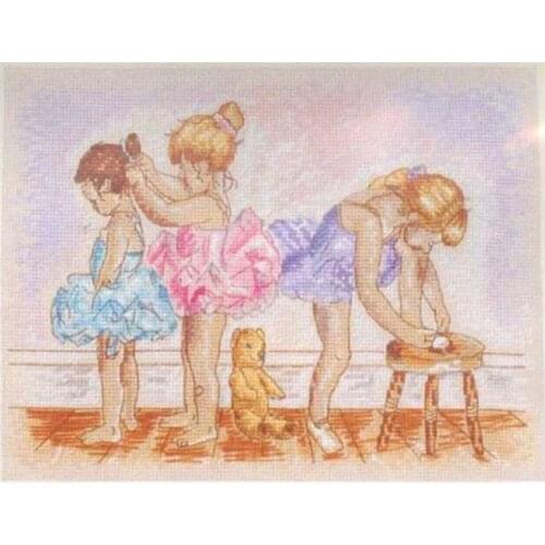 Three ballet girls patterns counted 11CT 14CT 18CT DIY Cross Stitch Sets wholesale Cross-stitch Kits Embroidery Needlework