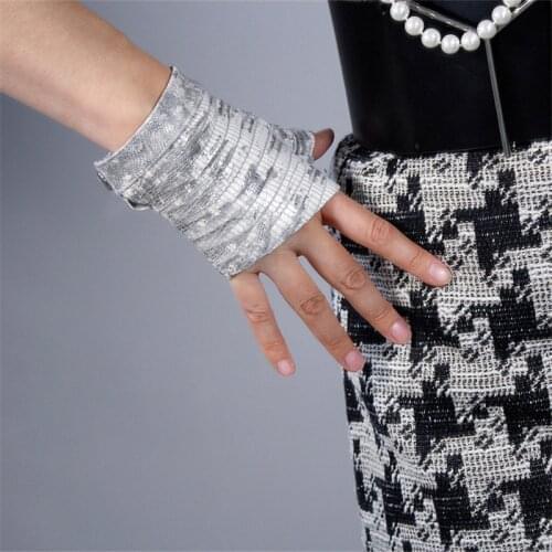 Latest 2020 Real Leather Fingerless Gloves White Lizard Skin Animal Pattern Pure Sheepskin Half Finger Short Woman Gloves TB130
