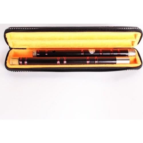 Professional practice of red sandalwood flute for beginners of national musical instruments