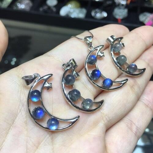 1pcs Fashion Chakra Pendants Natural Labradorite Stone Crescent Moon Pendants