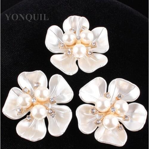 New 40*42MM Fashion Brand Rhinestones Peals Flower Brooch Pins Silver Color Plated Crystal For Women In Assorted 10PCS/LOT