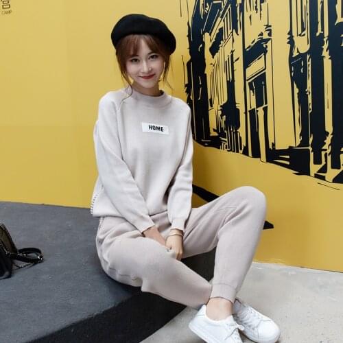 Set womens new autumn and winter fashion sportswear suit womens round neck casual long-sleeved slim knitting elegant two-piece