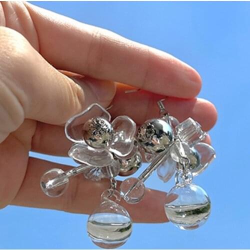 New Arrival Fashion Drop Earrings Metal Classic Women Dangle Earrings Crystal Flower Earrings In Summer Female Jewelry