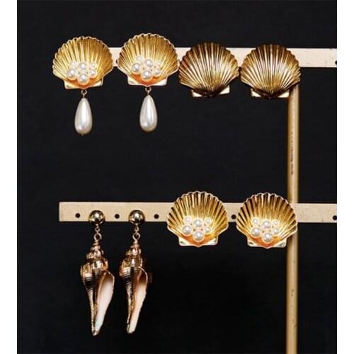 INS light luxury custom quality Savi same paragraph exaggerated personality pearl shell earrings temperament ear clip retro