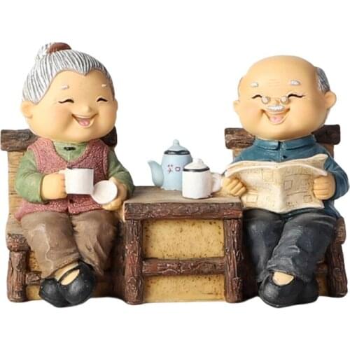 Statue Of Loving Old Couple Resin Kawaii Figures Garden Desk Decoration Sculpture Anniversary Wedding Gift Loving Grandparents