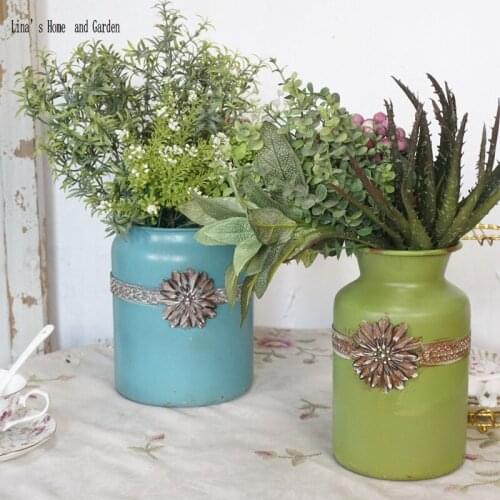 Rustic handmade vintage metal vase,tabletop flower display metal antique pot