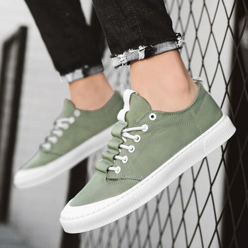 Men Casual Shoes New Breathable Lace-up Student Low top Shoes Men Fashion Sneakers Classic Comfortable Outdoor Trend Board Shoes