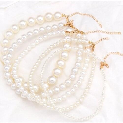 Popular Short Necklace Temperament Simple White Charm Choker Womens Necklaces Personality Clavicle Chain Imitation Pearl