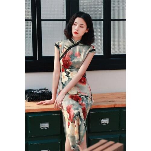 2021 News Chinese Traditional Cheongsam for Women Print Floral Lace Casual Dress Long Elegant Slim Red Dress for Evening Party