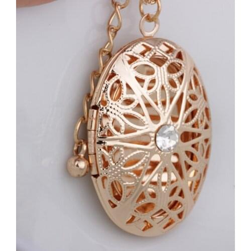 N117 Fashion hollow crystal locket necklace delicate jewelry can oval shape pendant locket necklace