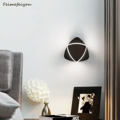 Feimefeiyou 2021 New Creative wall lamp Simple modern interior living room staircase bedroom lamp led hotel bedside wall lamp