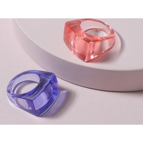 2021 Spring Summer Transparent Clear Resin Acrylic Statement Rings for Women
