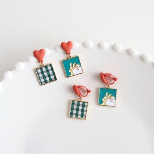 Simple Cute Green Asymmetry Square Rabbit Earrings For Women 2021 New Japan Fashion Romantic Sweet Heart Drop Ear Jewelry