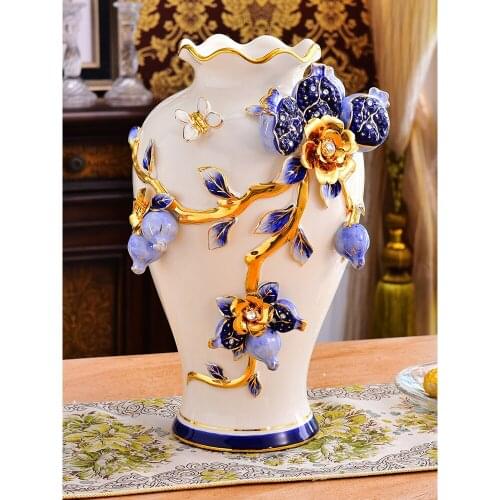 EUROPEAN LUXURY CERAMIC VASE DECORATION LIVING ROOM VASE FLOWER FOR HOMES DECORATION CREATIVE CERAMIC VASE HOME DECORATION