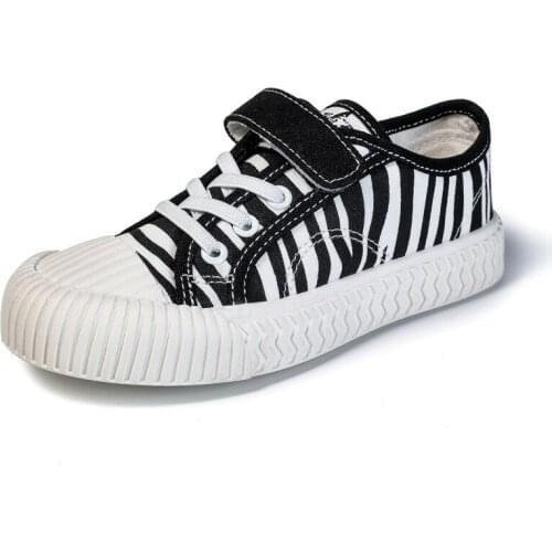 Childrens shoes boys and girls sports and leisure mesh breathable spring summer and autumn canvas shoes childrens soft sole