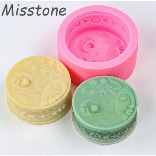 New Fondant Moon Face Shape Silicone Mold Natural Paraffin Wax Mould 3D DIY Candle Making Resin Clay Craft Soap Essential Oil