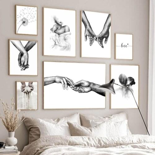 Black And White Romantic Couple Hand In Hand Canvas Painting Wall Poster For Living Room Decoration Home Decor
