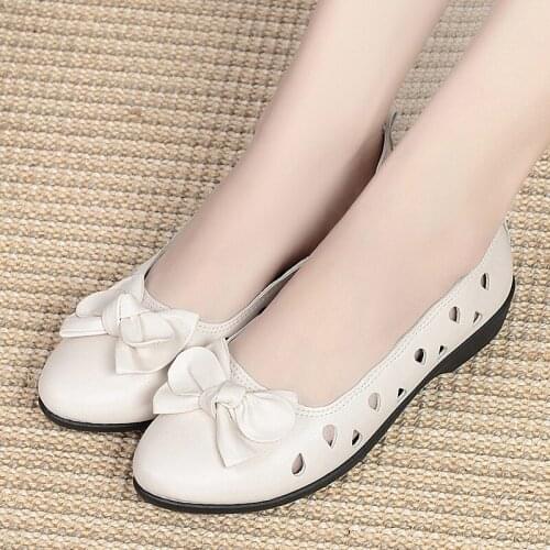 Women Sandals Summer Genuine Leather Casual Flat Shoes Women Low Heels Slip On Footwear Shoes mother shoes