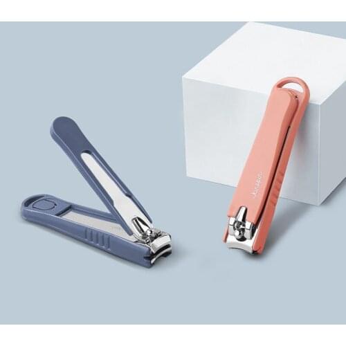 Large nail clippers solve stubborn nails, easy to operate with one hand, easy to cut nails, easy to fold and carry