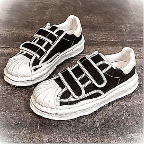 Spring Summer Soluble Shoe Female canvas small white shoes Velcro vintage black and white shell head shoe tide