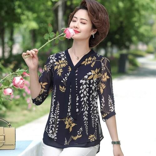 3/4 Sleeve Chiffon Shirt Plus Size Women 2021 Spring Autumn Middle Age Mother Tops V-neck Loose Floral Blouse