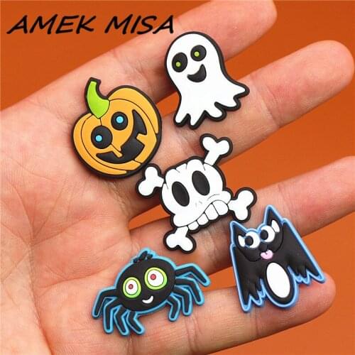 1pcs Cute Christmas Monstrosity PVC Shoe Charms Spider Shoe Accessories Ghost Shoe Decoration croc Charm jibz Kids Party X-mas
