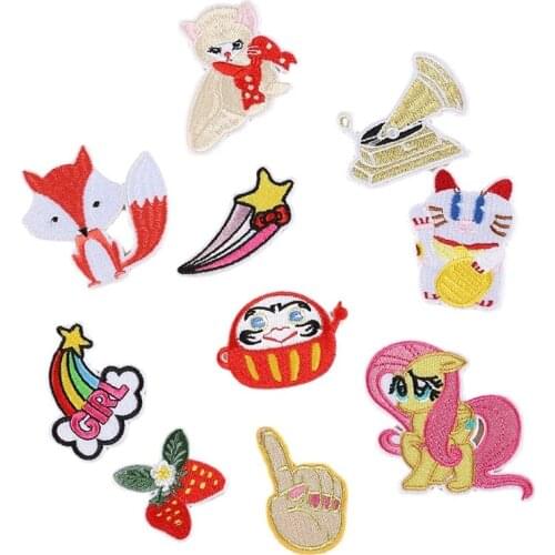 100pcs/lot Embroidery Patches Letters Clothing Decoration Accessories Cute Animals Lucky Cat Fox Diy Iron Heat Transfer Applique