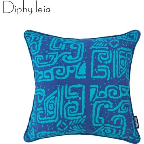 Diphylleia Chinoiserie Chinese Ancient Wild Beast Animals Totem Inspiration High Grade Luxury Throw Pillow Chic Home Decoration