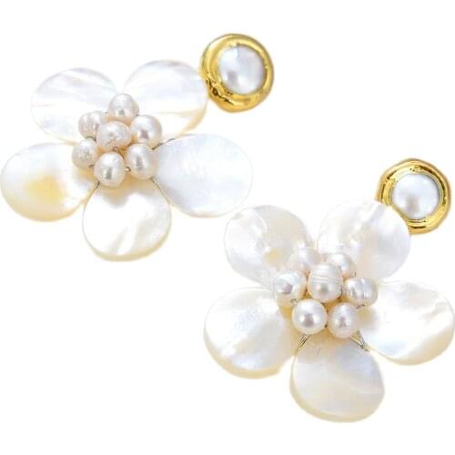 GG Jewelry Handmade White Shell Flower Natural White Pearl Gold Color Plated Stud Earrings For Lady Women Gift Jewelry