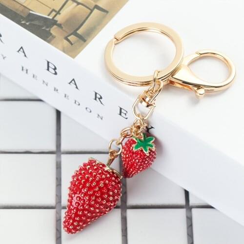 1Pc Strawberry Shape Key Chain Fashion Rhinestone Car Handbag Pendant Lover Gifts for Women Purse Charms Keyring