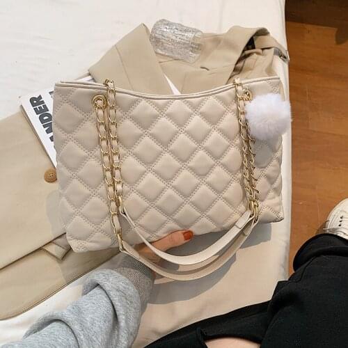 2020 New Autumn Texture Rhombic Crossbody Bag Popular Joker Broadband Underarm Bag