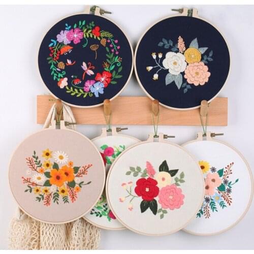 Europe DIY Ribbon Flowers Embroidery Set with Frame for Beginner Needlework Kits Cross Stitch Series Arts Crafts Sewing QE