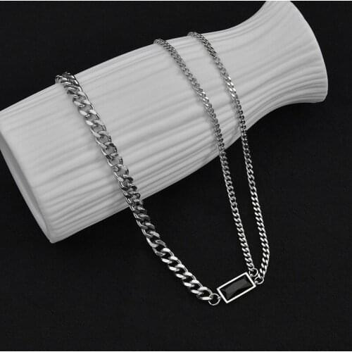 Titanium Steel Hip Hop Square Short Neckchain Necklace Mens and Womens Rock Party Jewelry Motorcycle Hand Accessories