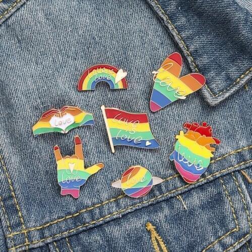 Pins Metal Rainbow Letters Love Heart Brooch for Coat Enamel Pin Badge Womens Brooches for Women Backpack Badge New Year Gifts