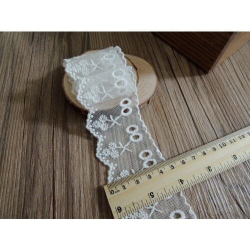 1Yards High Quality Embroidery Lace Fabric 4.2cm Ribbon White Lace Materials Trim Applique Collars Sewing Guipure dentelle QZ10