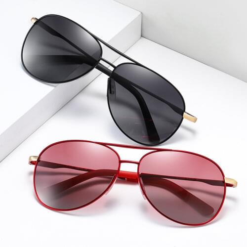 BARCUR Pilot Dessign Men Gradient Women Fashion Sunglasses Polarized Lense Sun Glasses Metal UV400 Protection