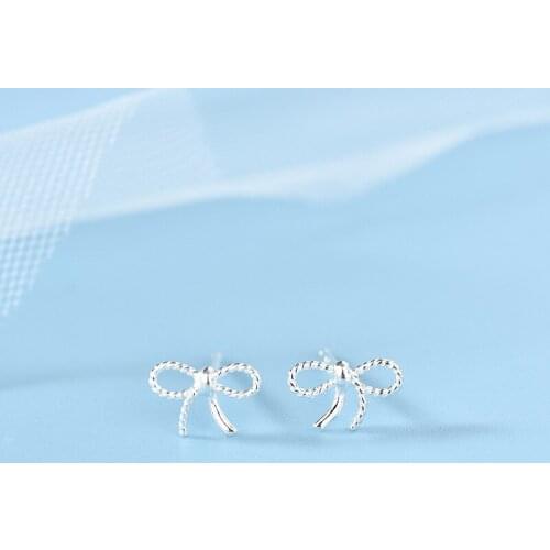 New Trendy Silver Color Twisted Bowknot Small Stud Earrings Metal Statement Earring Classic Minimalist Beautiful Jewelry