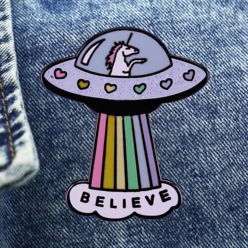 Unicorn Spacecraft Flash Brooch Metal Enamel Lapel Badge Collect Denim Jacket Backpack Pin Children Fashion Jewelry Gifts
