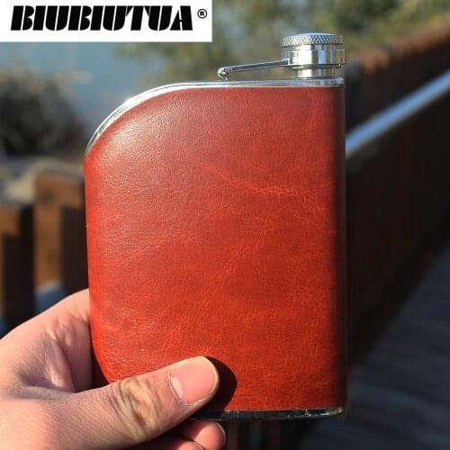 BIUBIUTUA 304 Stainless Steel Hip Flask with Funnel Pocket Hip Flask Alcohol Whiskey Hip Flask Screw Cap 7oz Gift Flasks for Men
