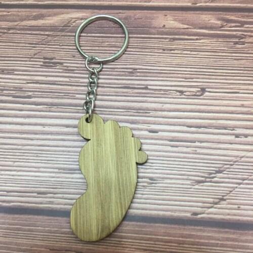 10pcs bamboo baby feet promotional custom wood keychain