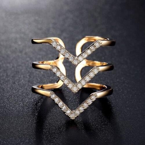JK Hot Selling Invert Triangle Fashion Women Ring Luxury Engagement Gift For Girl Fashion Jewelry With Halo Particle CZ