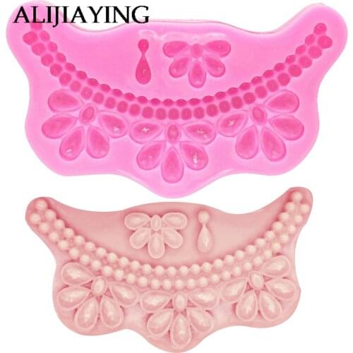 M1136 Necklace Embossed lace mat Silicone Mold Fondant Cake Mold gemstone Cake Decorating Tools DIY Baking gem jewelry