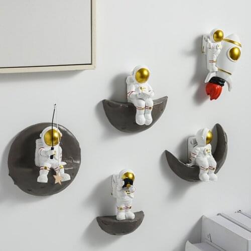 Miniature Wall Decoration Astronaut Resin Wall Shelves Home Decor Aesthetic Living Room Decoration Hanging Wall Shelf Gifts
