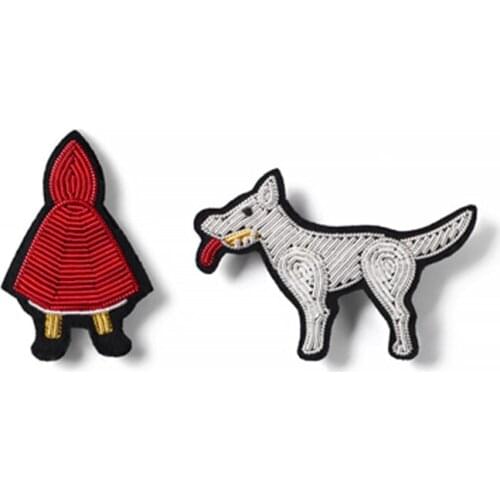 DIY craft Embroidered Patches Pure hand-embroidered little red riding hood and wolf with metal spring copper wire badges