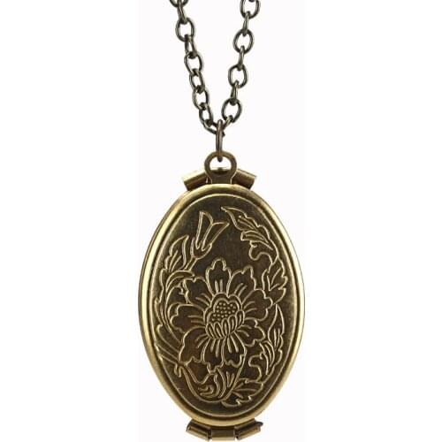 Four-story interval Vintage Bronze Antique Carved Floral Pattern Oval Medallion Necklace Photo Remember Family Put The Photo Box