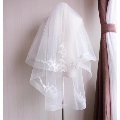 Voile Mariage Lace Edge Short Ivory Wedding VeiL with Comb Two Layers Tulle Bridal Veil Cheap Wedding Accessories