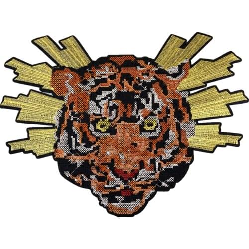 2PCS Iron-On Fashion Tiger Stickers Embroidered Patches For Clothes Dress Bag P0127