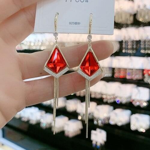 Personality Trend Fashion Stud Earrings Earrings Women Jewelry Fashion Simple Long Tassel exquisite vintage Hanging earrings