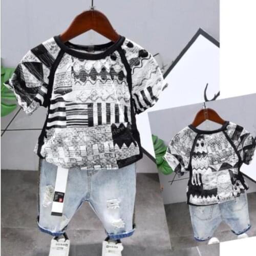 Fashion Childrens Clothing Set 2-6Y Summer Toddler Boy Clothes Set Casual Cutout Breathable Short Sleeve T-Shirt + Shorts 2PCS
