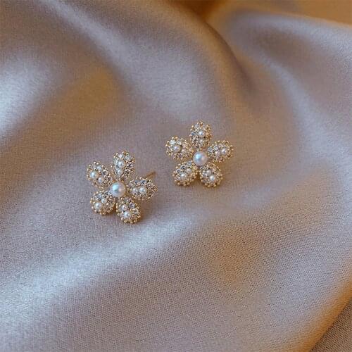 Origin Summer Korean Fashion Little Snowflake Stud Earring for Women Rhinestones Simulation Pearl Gold Color Earring Jewelry
